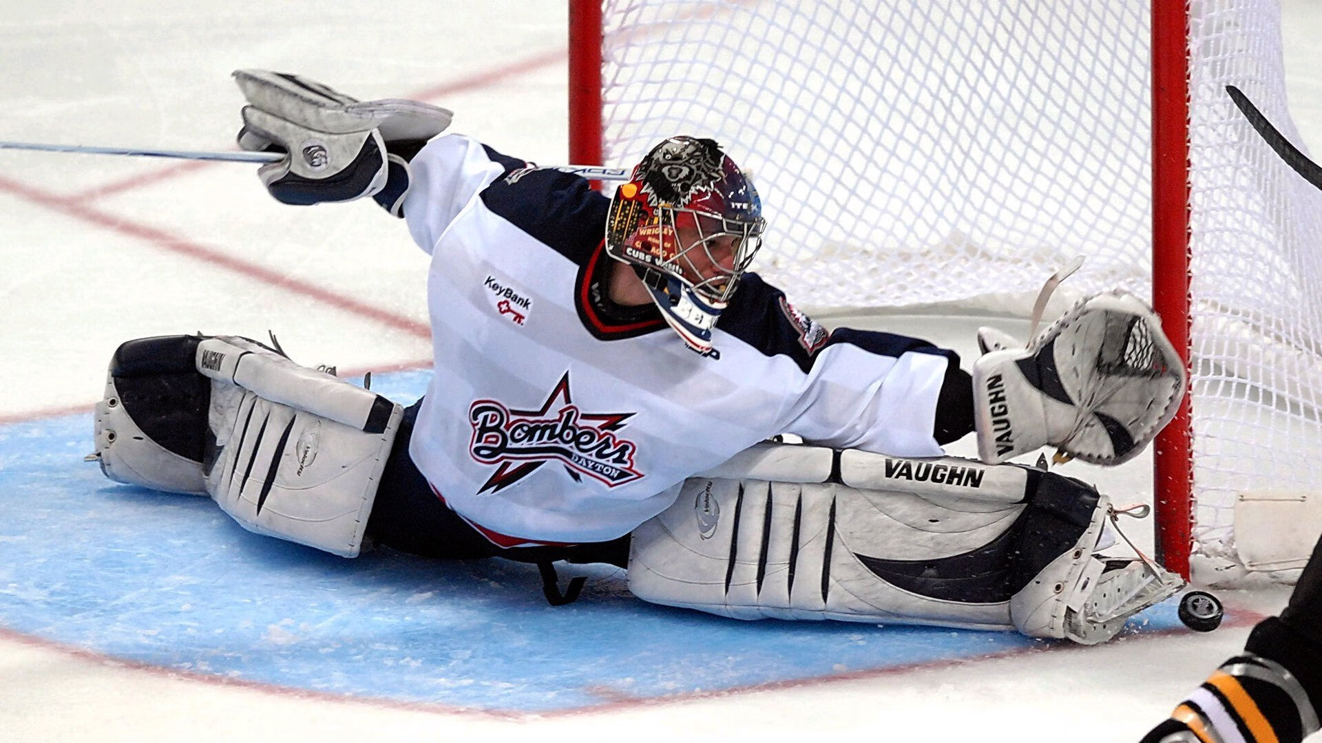 社区“邻里羽毛球团体赛” 楼里高手集体现身